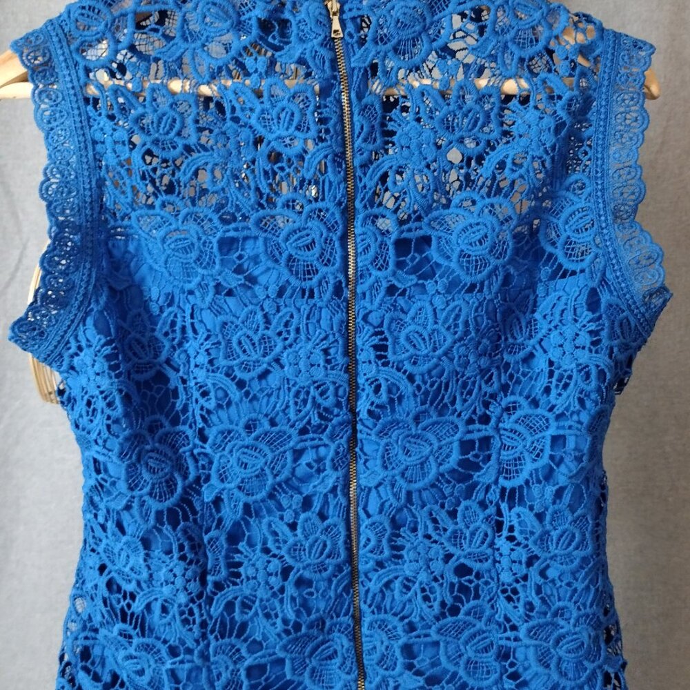 Nanette Lepore Romantic Lace Moment Blue Floral Lace Top Women’s M Sleeveless - Picture 6 of 8